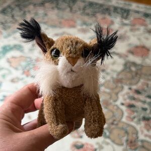 Folkmanis Puppits Charming Plush Lynx Toy for Small Pets - Tan and White